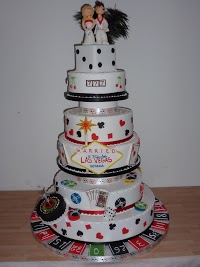 Centre Attraction Cakes 2 Remember 1099839 Image 2